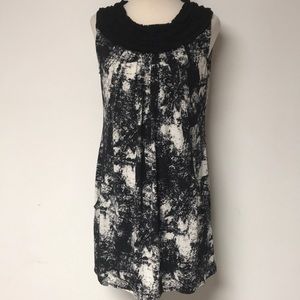 Black & White Mod Style Shift Dress